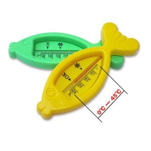 הגעת? מצאת! צעצועי פנאי 5pcs Lovely Floating Fish Plastic Baby Thermometer Water Temperature Measurement Bath Toy 