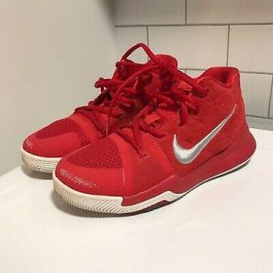 הגעת? מצאת! הנעלה לבנים    Nike Kyrie 3 PS University Red Basketball Shoes 869985-018 Youth Sz 1.5Y Kids